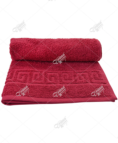 Махровое красное полотенце